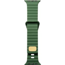 Zore Apple Watch 40MM Uyumlu Kordon Silikon Soft Yüzey Metal Tokalı Krd-73 Kayış