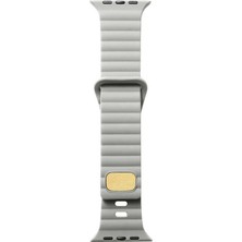Zore Apple Watch 7 45MM Uyumlu Kordon Silikon Soft Yüzey Metal Tokalı Krd-73 Kayış