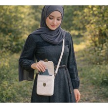 Luxic Core El Emeği Örgü Kadın Çanta – Krem Renk Kapaklı Astarlı Çapraz Askılı Şık Günlük Kadın Çantası