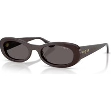 Vogue 5582S 225287  53 Kadın Güneş Gözlüğü 53 mm Kahverengi Oval Çerçeve UV 400 Koruma ile Şık