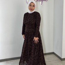Aysheguls Kadife Çiçek Kabartmalı Şık Elbisesi