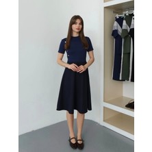 Qimya Butik Şans Life Kadın Düğme Detaylı Üstü Penye Altı Pamuk Kumaşlı Kısa Kollu Ara Boy Elbise