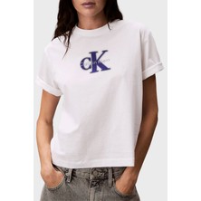 Calvin Klein Pamuklu Relaxed Fit Logolu Bisiklet Yaka T Shirt LV047F800GYAF Bayan T Shirt LV047F800G Yaf