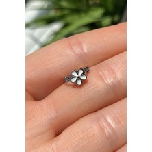 Spossy Silver Jewelry Mineli Papatya Halka Piercing Küpe