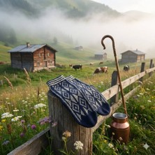Robotel El Örmesi Geometrik Baklava Desenli Yayla Çorabı
