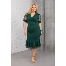 Madwilo Kadın Zümrüt Yeşil Kruvaze Kol ve Etek Ucu Tül Detay Esnek Büyük Beden Elbise