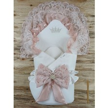 Urfakent Sahra Taç Nakışlı Inci ve Dantel Fiyonklu Çift Dantel Duvaklı Trilüks Kundak Bebek Battaniyesi