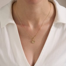 Gold Marley Zarif Kelebek Detaylı Gold Kolye