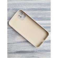 Data Store - 11 Kılıf ile 12 Görünümü | Köşeli Tasarım ile Modern Estetik | Mat Yüzeyli Beyaz Silikon Arka Kapak | Darbe Emici Yapı | Kamera Koruması ve Şık Hatlar - Krem