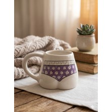 Palto Tasarım Pati Desen Bikinili El Yapımı Beyaz Parlak Popo Kupa - El Işçiliği Hediyelik Kupa Bardak Mug