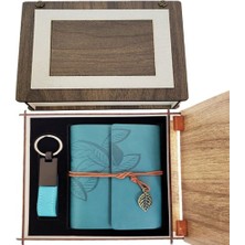 Ett Özel Ahşap Kutulu Mavi Deri Defter ve Anahtarlık Set