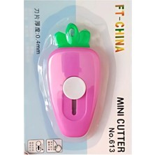Mikasso Kawaii Havuç Şekilli Mini Maket Bıçağı Fuşya (1 Adet)