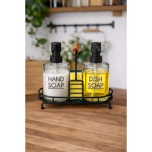 Tiran Cam Sıvı Sabunluk Seti 2’li – Beyaz Metal Standlı, Ahşap Saplı Mutfak & Banyo Sıvı Deterjan Dispenser Seti Süngerlikli 🎁 Sürpriz Hediye(Stoklarla sınırlı)