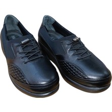 Ayaktrendi Ayak Trendi 4225 Kadın Kemik Çıkıntılı Lastik Bağcıklı Poli Taban Comfort Ayakkabı Siyah