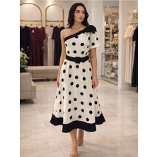 Gökyüzü Moda Kadın Omuz Dekolteli Fiyonk ve Puantiye Detay Maxi Boy Elbise