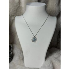 Turkuaz Taşlı Güneş Tasarım Çelik Kolye – Zarif ve Şık Kadın Kolyesi