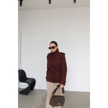 Özge Özgenç Belden Büzgülü Dik Yaka Ceket