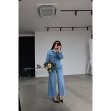 Özge Özgenç Kontrast Dikişli Yumuşak Dokulu Jean