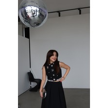 Özge Özgenç Taş Işlemeli Tasarım Bluz