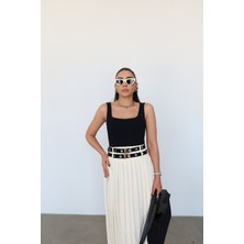 Özge Özgenç Kare Yaka Askılı Bluz