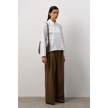 Molene Beyaz Yandan Düğmeli A Form Gömlek