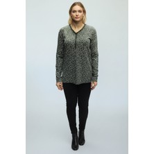 Ece Giyim Kadın V Yaka Dantel Detaylı Desenli Likralı Yazlık Bluz