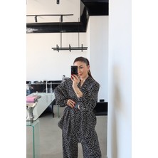 Özge Özgenç Puantiyeli Kimono