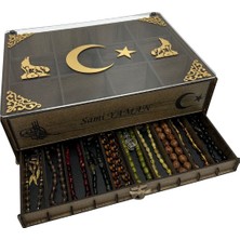 Yaman Hediyelik Kişiye Özel Isimli Tesbih ve Saat Koleksiyon Kutusu – 10 Tesbih 12 Saat | Ahşap & Pleksi Tasarım