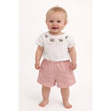 Kız Bebek Müslin Takım- Çiçek Nakışlı Bebe Yaka Bluz ve Fırfırlı Şort ( Beden Ölçüleri Açıklamada)