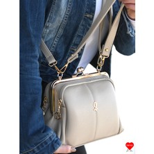 Jara Bag Vienna Kadın 4 Bölmeli Astarlı Burslu, Fermuar Kapamalı El Kol ve Omuz Çantası