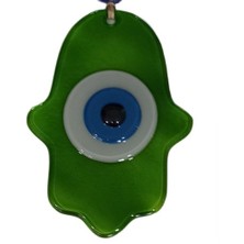 Pileli Store Nazar Boncuklu Yağ Yeşili Renginde Fatma Ana Bereket Eli Cam Duvar Süsü