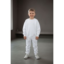 Evavi Erkek Çocuk Baskısız Düz Bisiklet Yaka Beyaz Sweatshirt ve Cepli Eşofman Altı Takımı