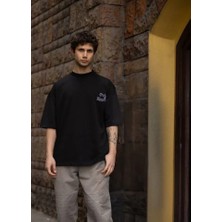 Etiler Collection Unisex Bisiklet Yaka Baskılı Oversize T-Shirt - Siyah