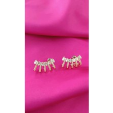 Kadın Gold Çelik Taşlı Ear Cuff Küpe – Işıltılı Zirkon Taşlı Modern Küpe