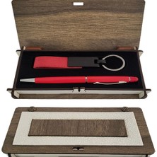 Azrlya Ahşap Kutulu Kırmızı Anahtarlık ve Kalem Set