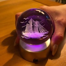 Azrlya Gemi Motifli Renk Değiştiren Cam Küre