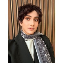 Aura Peruk Muhteşem  Duruşa  Sahip  Kahve  Tonunda Olan   Mia  Modelimiz