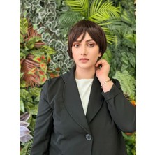 Aura Peruk Doğal Görünümde Olan Kahve Tonundaki Inci Modelimiz