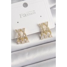 Pirinç Gold Renk Zirkon Taşlı x Model Sallantı Detay Kadın Küpe