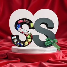 Ladijital A'dan Zye Istenilen  Harf ve Sayıda  Kutuda Çikolata  ve Macaronlar 33 cm