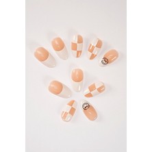 Pop Beauty 24 Adet Takma Tırnak Seti Beyaz Renk ve Zararsız Yapıştırıcı ile Kolay Kullanım