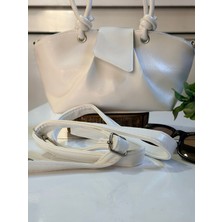 Furmelıa Parıs Beyaz Parlak Deri Düğüm Detaylı Kadın El ve Omuz Çantası – Ayarlanabilir Uzun Askılı Şık Modern Günlük Kullanım Kadın Çanta Modeli