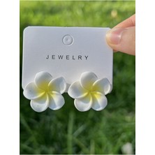 C&On Design ⭐ Lotus Çiçeği Küpe - Işıltılı ve Zarif Tasarım, Kadın Aksesuarı---Beyaz