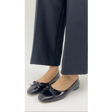 Akça Shoes Fiyonklu Rugan Babet