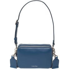 Calvin Klein Kadın Mavi Omuz Çantası (LV04F3165G-RO3)