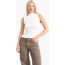 Anna Kadın Beyaz Fitilli Kolsuz Bluz – Dik Yaka Esnek Kumaş Günlük Şık Basic Atlet