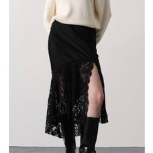 Kadın Kahverengi Dantelli Saten Etek