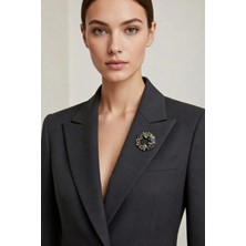 BB Bi Butik Shop Çok Renkli Taşlı Çiçek Çelenk Figürlü Kadın Ceket Elbise Çanta Zarif Şık Broş