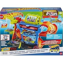 SHC4200 Hot Wheels Oto Yıkama Oyun Seti Hot Wheels Oto Yıkama Oyun Seti ve 1:64 Ölçekli Renk Değiştiren Ara