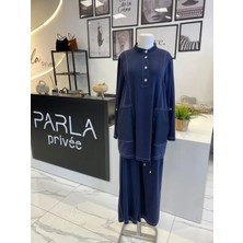 Nurcan Çetin Çizgi Detaylı Takım